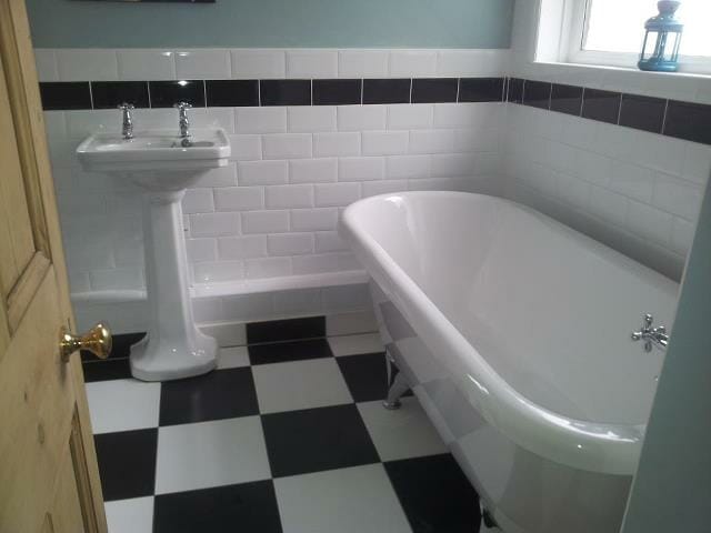 Vintage Style Bathroom Suite with Art Deco Flooring